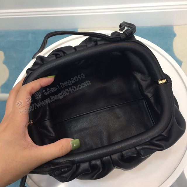 Bottega Veneta女包 98057 2019最火 寶緹嘉The pouch雲朵包 BV單肩包  gxz1031